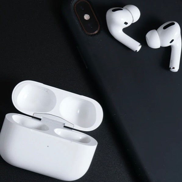 White Airpods with Long-Lasting Battery and Fast Charge - 1 Pcs