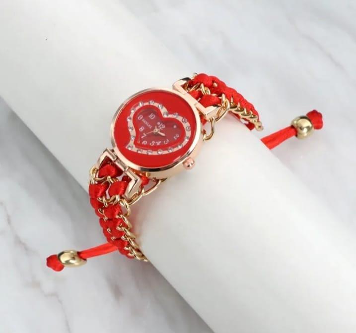 Stylish Women's Quartz Heart Watch with Chain Strap - 1 Pc