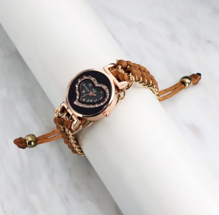 Stylish Women's Quartz Heart Watch with Chain Strap - 1 Pc